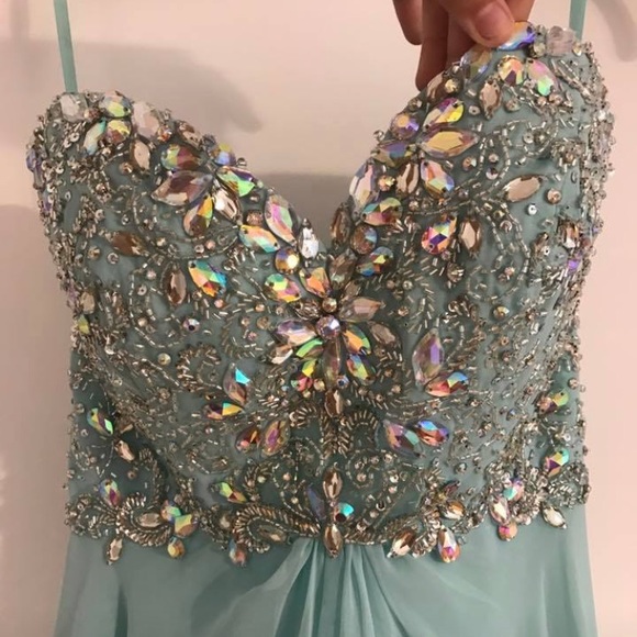 Prom Dress - Picture 5 of 6